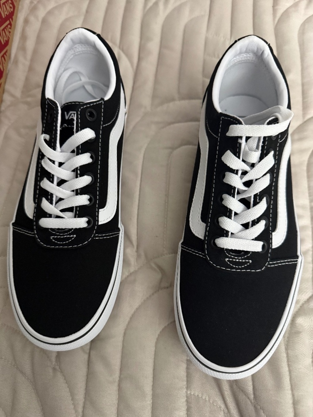 Nwt old skool platform vans